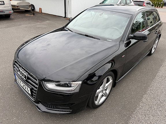 Audi A4 2 of 17