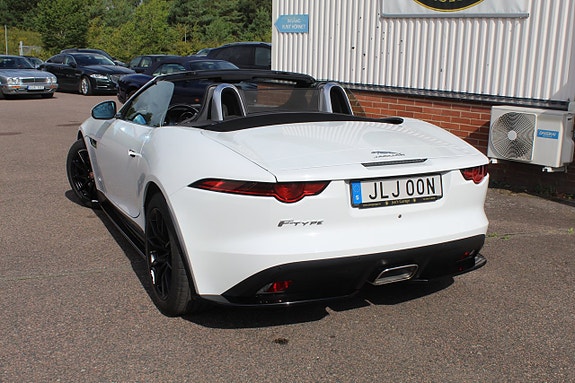 Jaguar F-TYPE 3 of 12