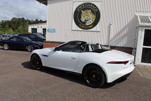 Jaguar F-TYPE 2 of 12
