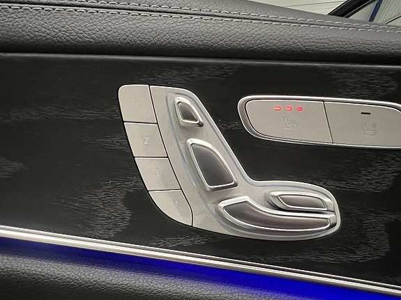 Mercedes-Benz E300 9 of 26