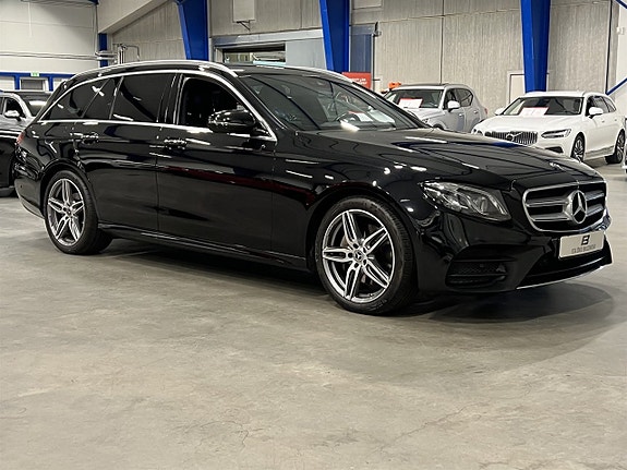 Mercedes-Benz E300 2 of 26