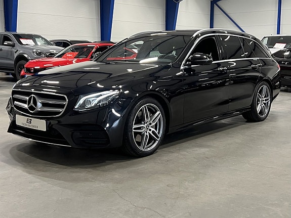 Mercedes-Benz E300 7 of 26