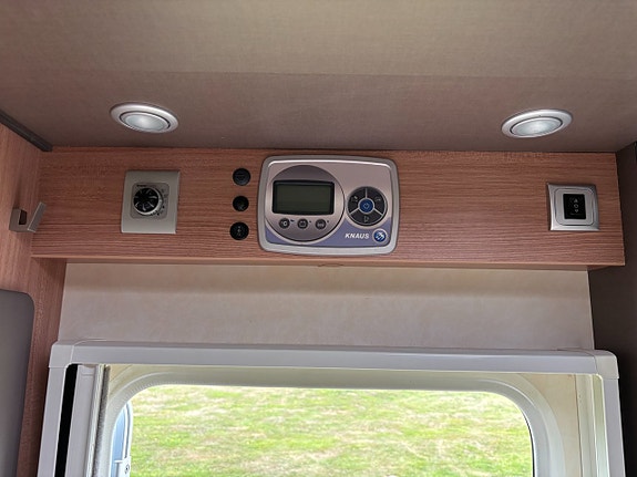 Knaus Sky Traveller 650 DKG 14 of 19