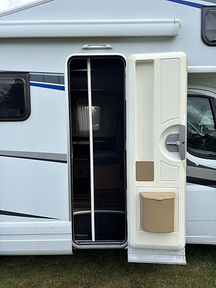 Knaus Sky Traveller 650 DKG 4 of 19