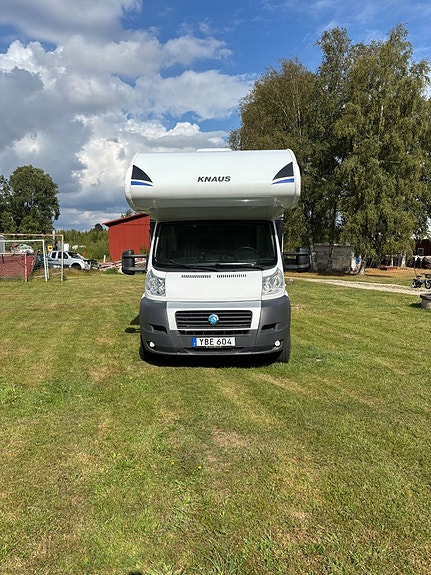 Knaus Sky Traveller 650 DKG 2 of 19