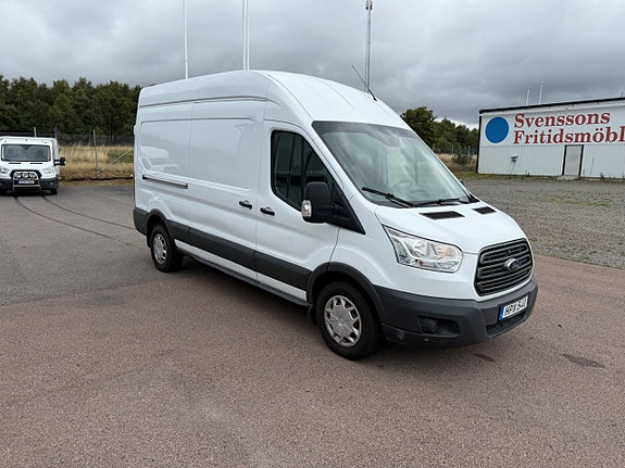 Ford Transit 2 of 12