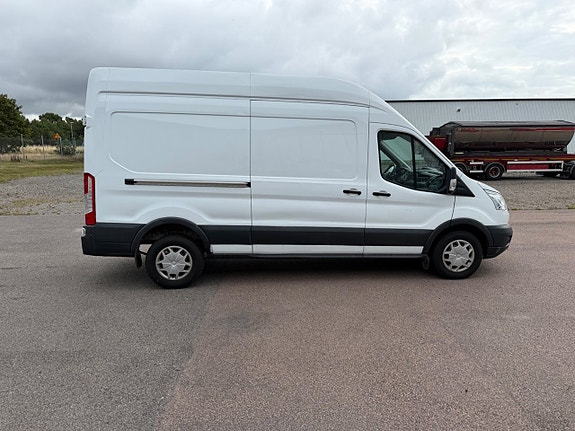 Ford Transit 3 of 12