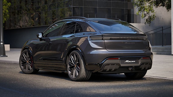 Porsche Macan GTS 4 of 10