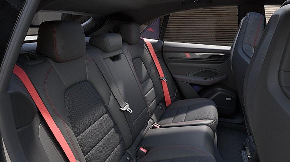 Porsche Macan GTS 10 of 10