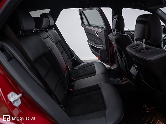 Mercedes-Benz E220 24 of 30