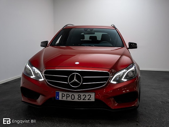 Mercedes-Benz E220 5 of 30