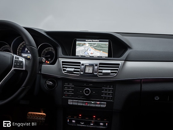 Mercedes-Benz E220 28 of 30