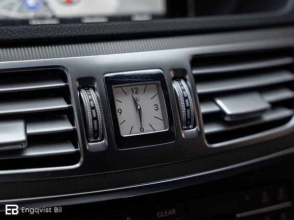 Mercedes-Benz E220 20 of 30