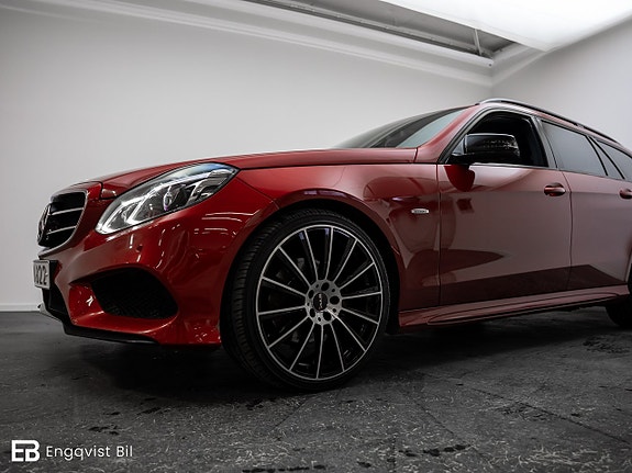 Mercedes-Benz E220 4 of 30
