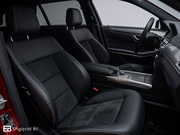 Mercedes-Benz E220 30 of 30