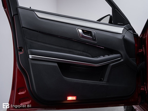 Mercedes-Benz E220 22 of 30