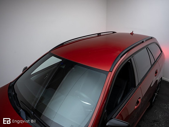 Mercedes-Benz E220 7 of 30