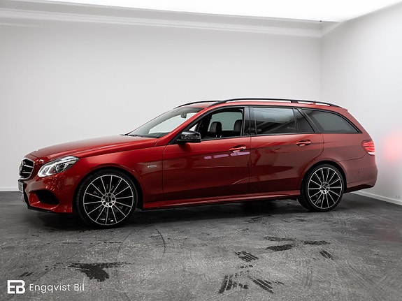 Mercedes-Benz E220 2 of 30