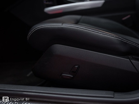 Mercedes-Benz E220 23 of 30