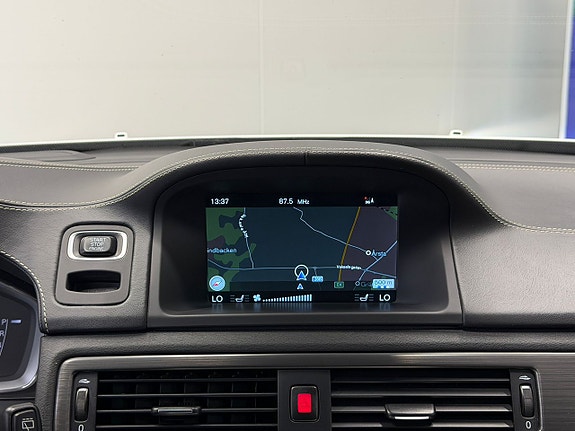 Volvo V70 27 of 30