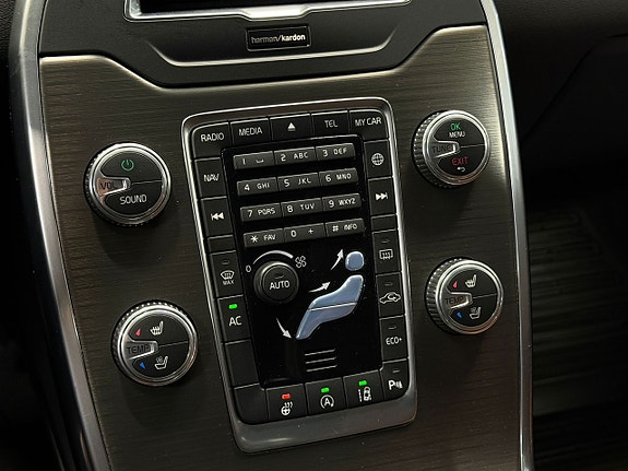 Volvo V70 26 of 30