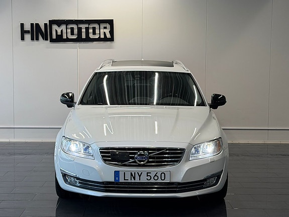 Volvo V70 3 of 30