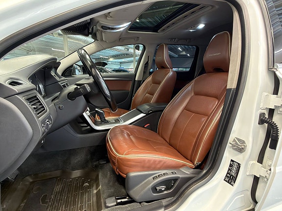 Volvo V70 16 of 30