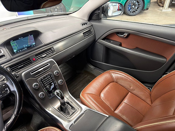 Volvo V70 23 of 30