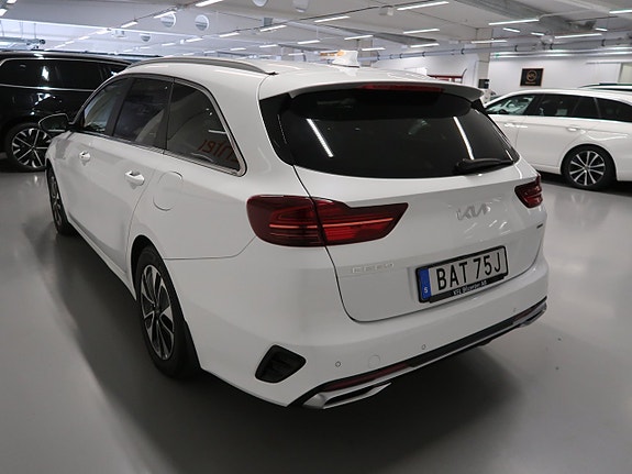 Kia Ceed 8 of 30