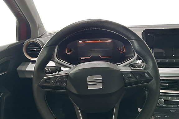 Seat Arona 17 of 22