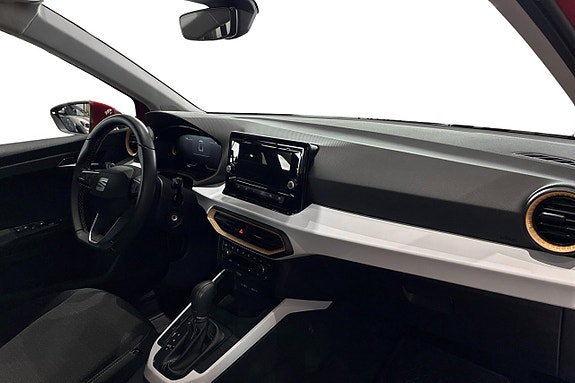 Seat Arona 14 of 22