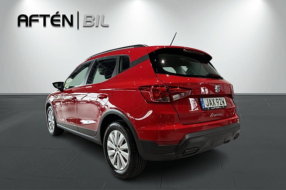 Seat Arona 8 of 22