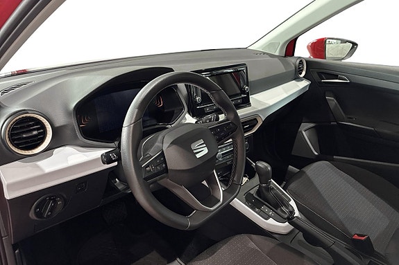 Seat Arona 12 of 22