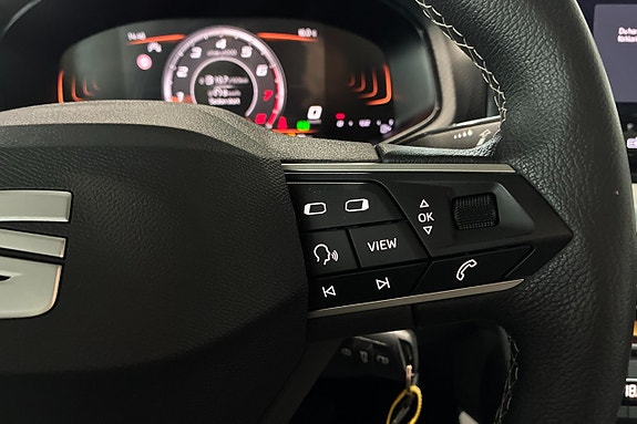 Seat Arona 19 of 22