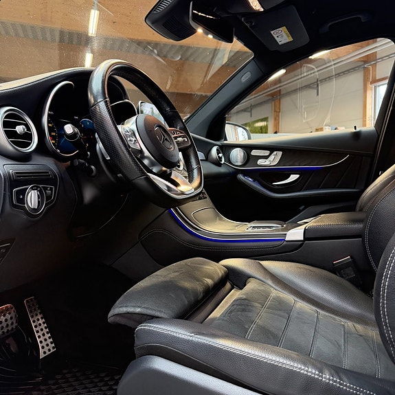 Mercedes-Benz GLC300 d 11 of 13