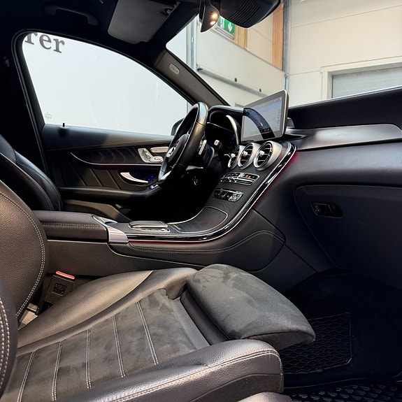 Mercedes-Benz GLC300 d 8 of 13