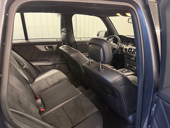 Mercedes-Benz GLK220 7 of 9