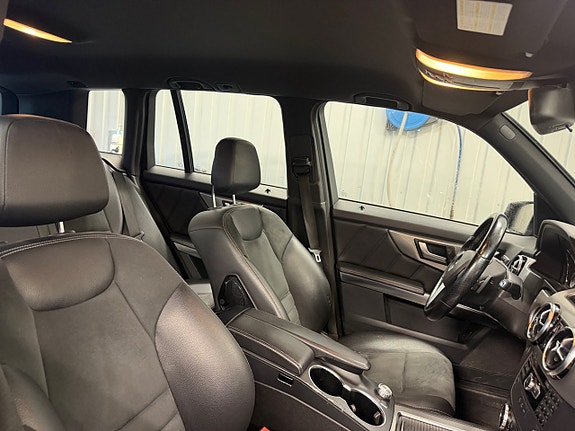 Mercedes-Benz GLK220 8 of 9