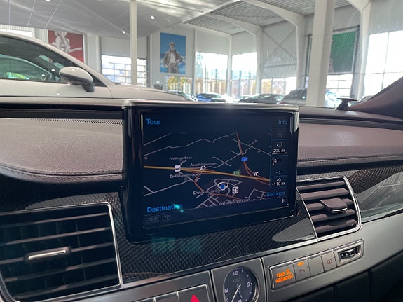 Audi S8 14 of 20