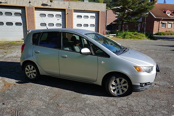 Mitsubishi Colt 3 of 16