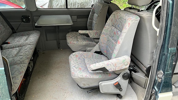 Volkswagen Multivan 5 of 7