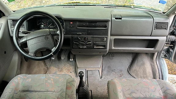 Volkswagen Multivan 4 of 7