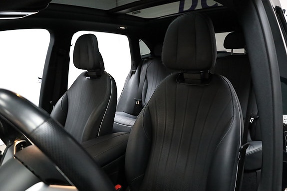 Mercedes-Benz EQE SUV 18 of 30