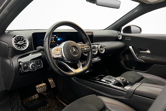 Mercedes-Benz A250 10 of 30