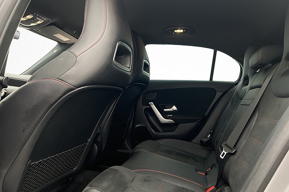 Mercedes-Benz A250 9 of 30