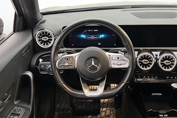 Mercedes-Benz A250 11 of 30