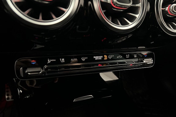 Mercedes-Benz A250 29 of 30