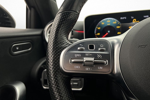 Mercedes-Benz A250 13 of 30