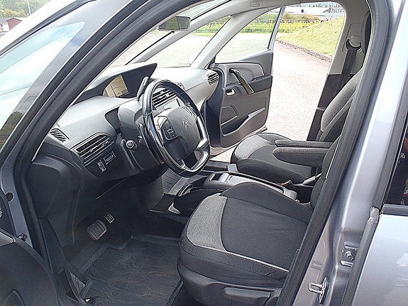 Citroen Grand C4 Picasso 5 of 16
