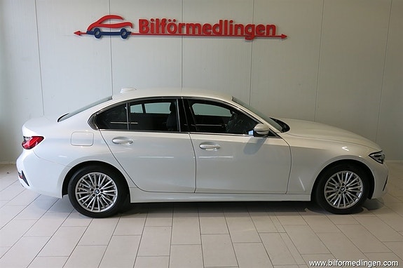 BMW 330e 2 of 16